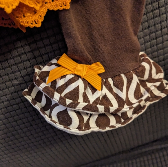 Toddlers Adorable Fall outfit sz 18 mos - Picture 3 of 10